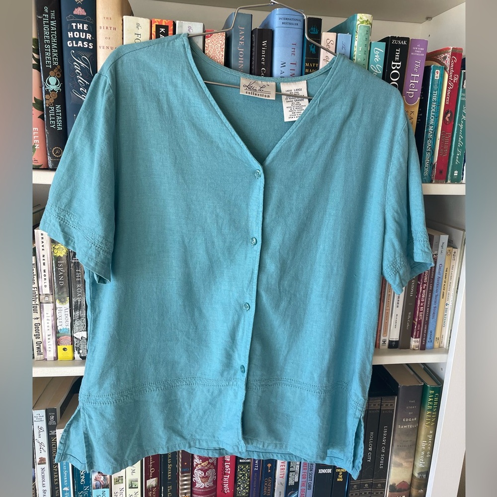 Vintage blue linen minimalist button down